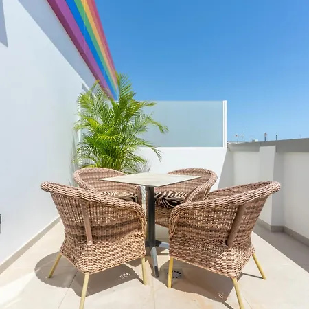 Hh Riz - Adults Only Apart Otel