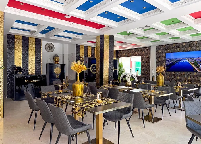 Hh Riz - Adults Only