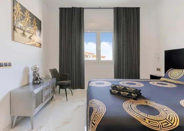 Hh Riz - Adults Only 3*