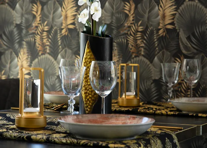 Hh Riz - Adults Only